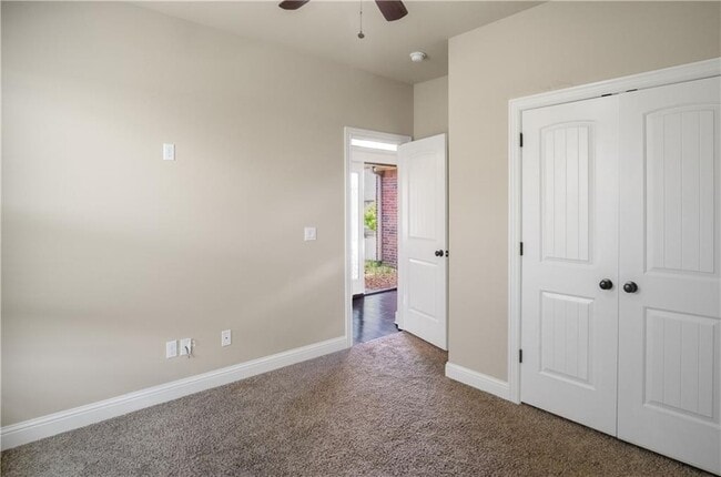 Building Photo - 2300 SW Chaddington Rd