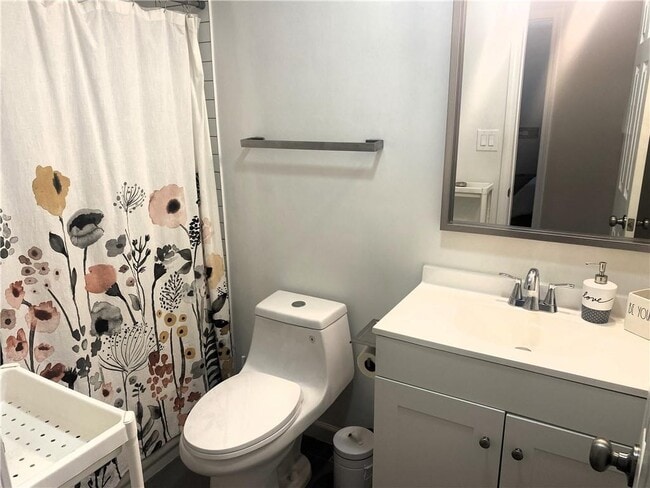 Building Photo - 1420 Creek Overlook Ct