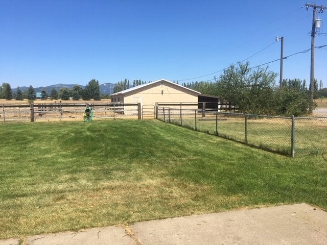 Building Photo - SINGLE FAMILY HOME HORSE PROPERTY ON PRAIRIE AVENUE (APP#106)