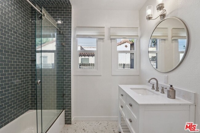 Building Photo - 1603 S Ogden Dr