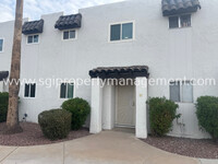 Building Photo - Completely remodeled Scottsdale home for rent