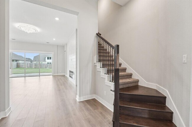 Building Photo - 4216 Caroline Mae Cv