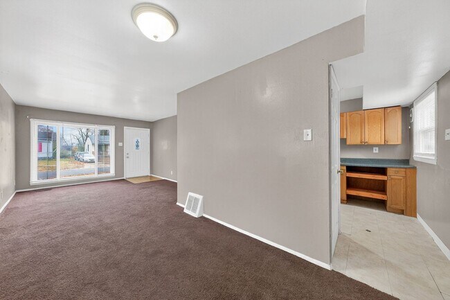 Building Photo - 219 Presley Rd