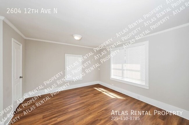 Building Photo - 2604 12th Ave N