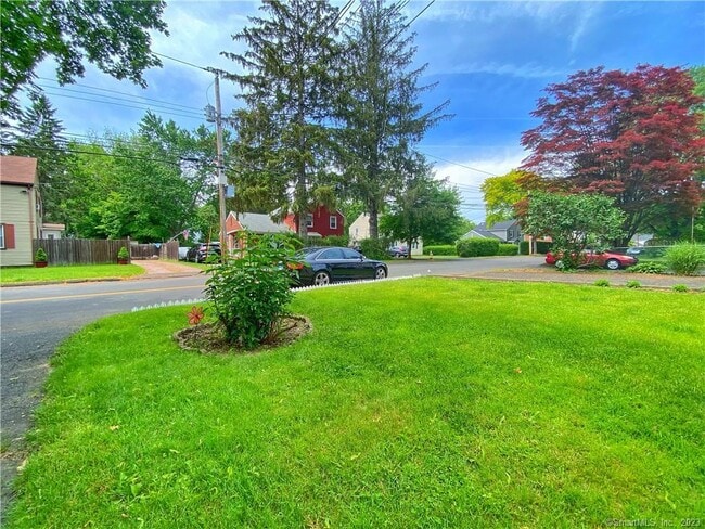 Building Photo - 249 Melville Dr
