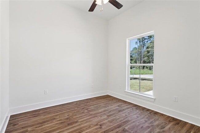 Building Photo - 60404 Aqua St