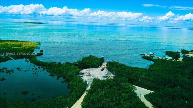 Building Photo - 45 Gumbo Limbo Ave