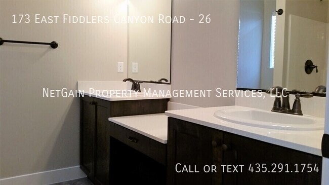 Building Photo - 173 E Fiddlers Canyon Rd