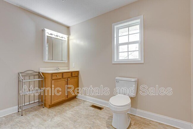 Building Photo - 1163 Whitaker Rd