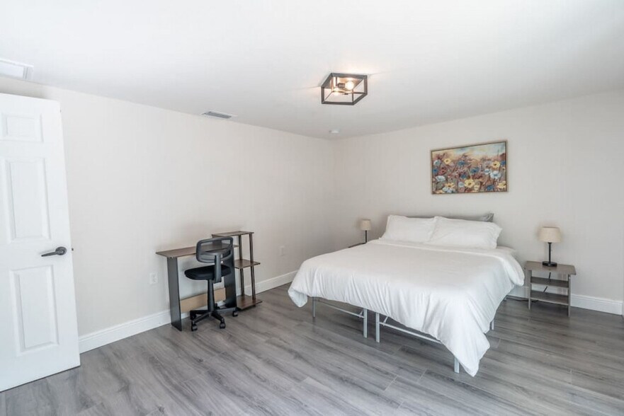 Building Photo - 11100 Orange River Blvd
