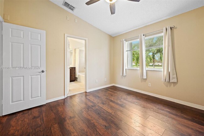 Building Photo - 20807 NW 3rd Ct