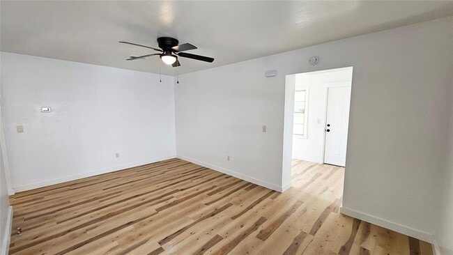 Building Photo - 531 E Curtis Dr