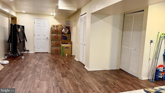 Building Photo - 17 Jill Ct