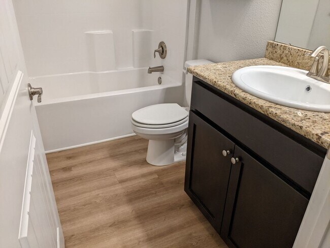 Building Photo - Craftsman-Style 4-Bedroom Home - Winners Gait