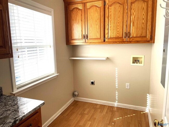 Building Photo - 106 Matilda Dr
