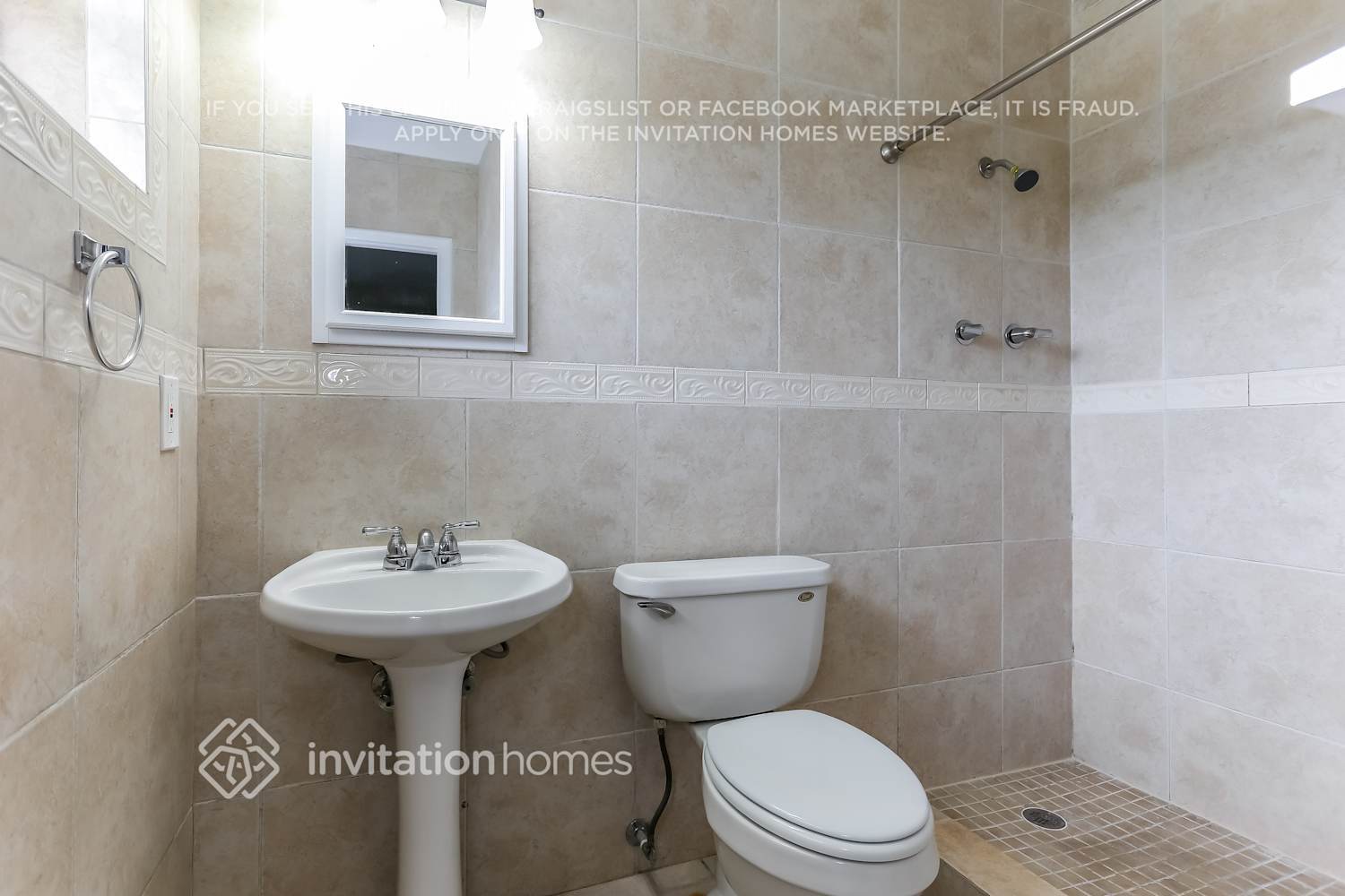 Building Photo - 11345 SW 108th Ave