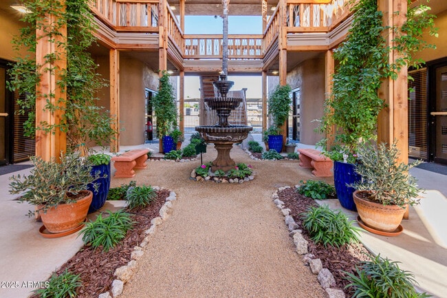 Building Photo - 12005 N Panorama Dr