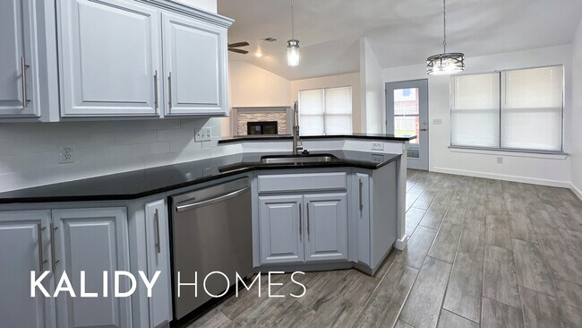 Building Photo - 5921 SE 88th St