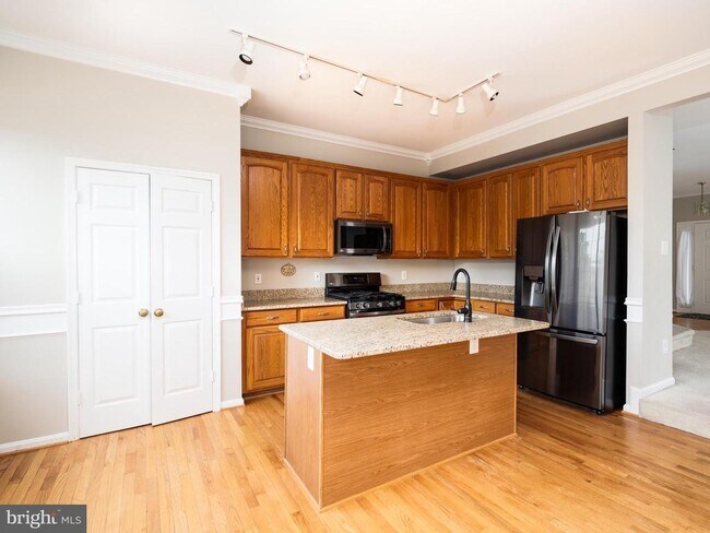 Building Photo - 3766 Tonbridge Pl