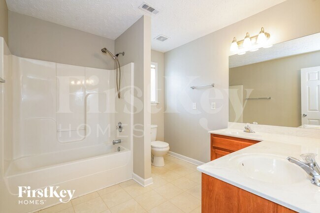 Building Photo - 308 Birchclay Point N