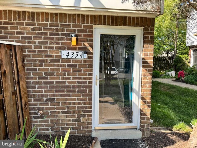 Primary Photo - 4354 Pembrook Village Dr