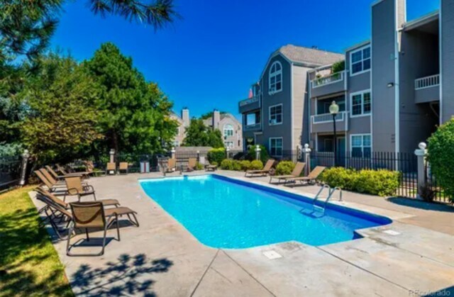 Building Photo - 5725 W Atlantic Pl