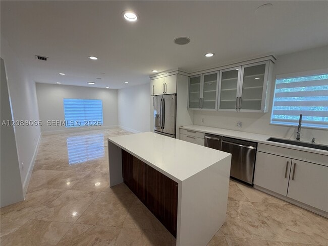 Building Photo - 9341 Dickens Ave