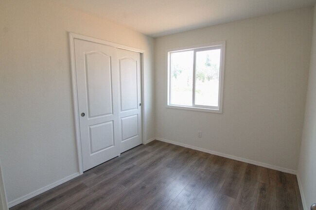 Building Photo - Manufactured Home for Rent in Paradise CA | 2 Bed, Newer Build, Cat Friendly