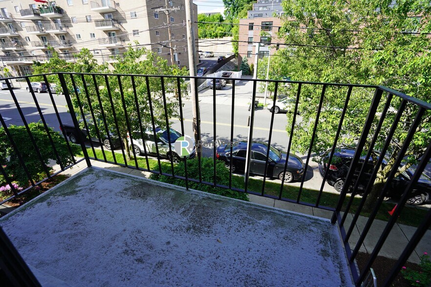 Building Photo - 116 Tremont St