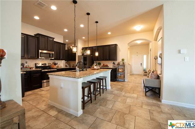 Building Photo - 5633 Briar Fld