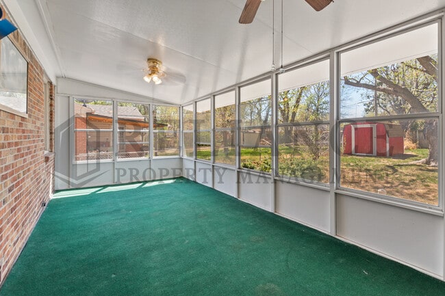 Building Photo - 1707 S Mission Rd