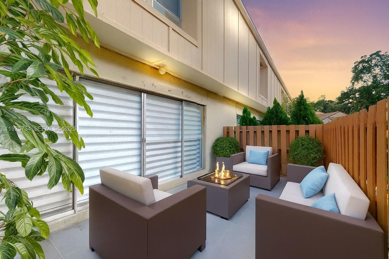 Building Photo - 8212 NW 8th Pl