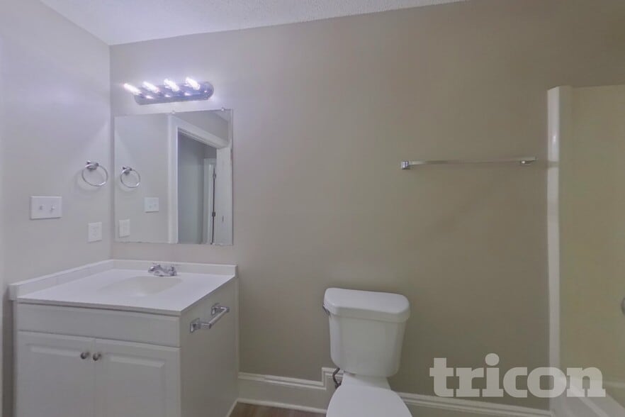 Building Photo - 7100 Idlewild Brook Ln