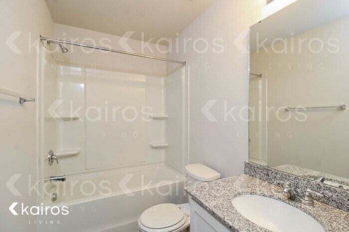 Building Photo - 460 Waterview Ct
