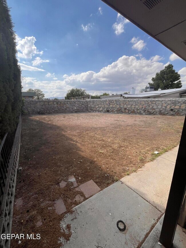 Building Photo - 2325 Ken Venturi Ln