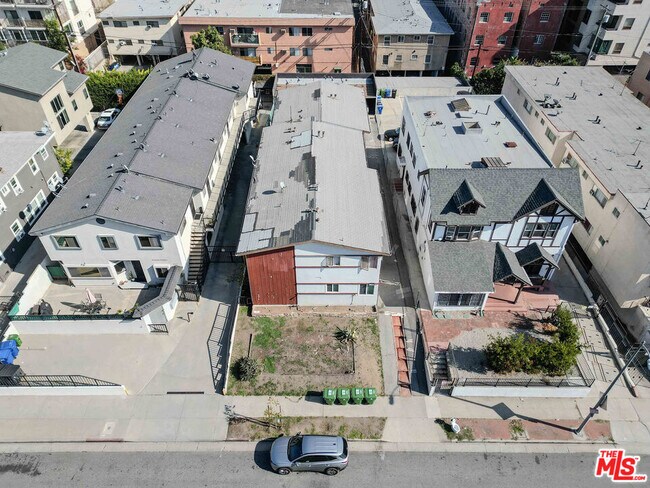 Primary Photo - 332 S Wilton Pl