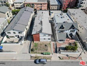 Building Photo - 332 S Wilton Pl