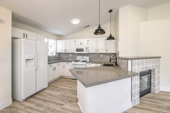 Building Photo - 1712 Pinion Mesa Ct