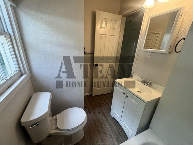 Building Photo - 3 Bed 1 Bath home for rent!
