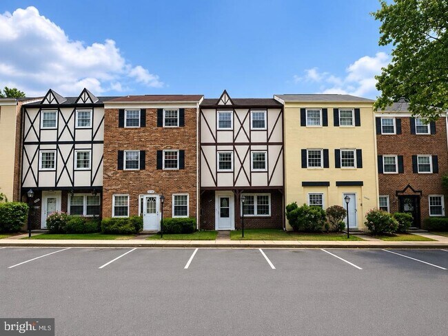 Building Photo - 14761 Ealing Ct