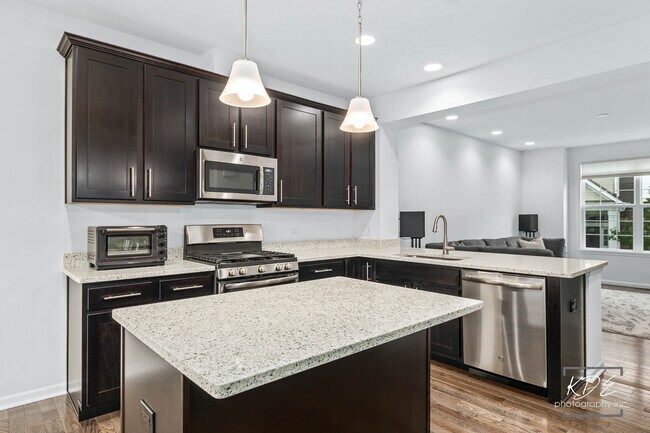 Building Photo - 4426 Monroe Ct