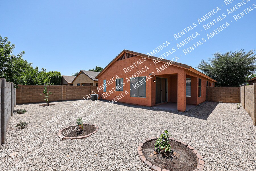 Building Photo - 263 N Kimberlee Way