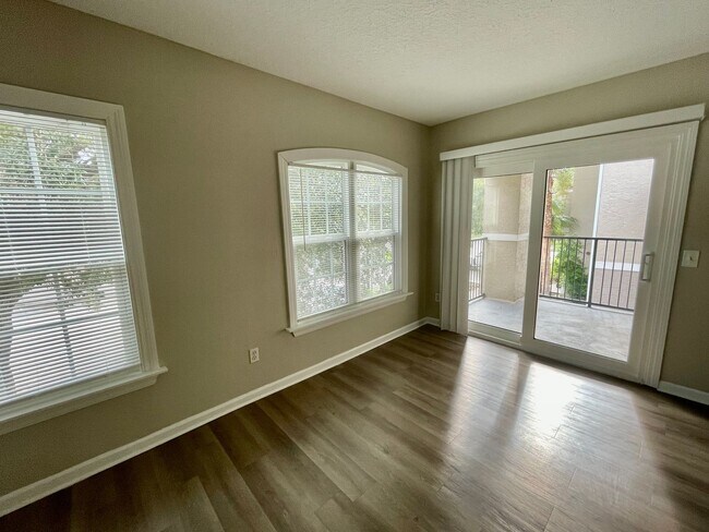 Building Photo - 6542 Swissco Dr