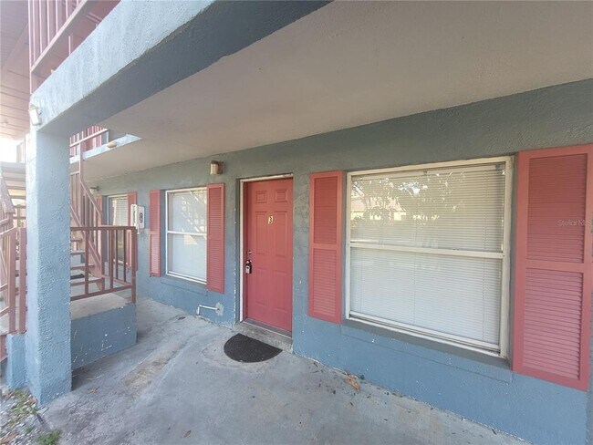 Building Photo - 1802 Barton Dr
