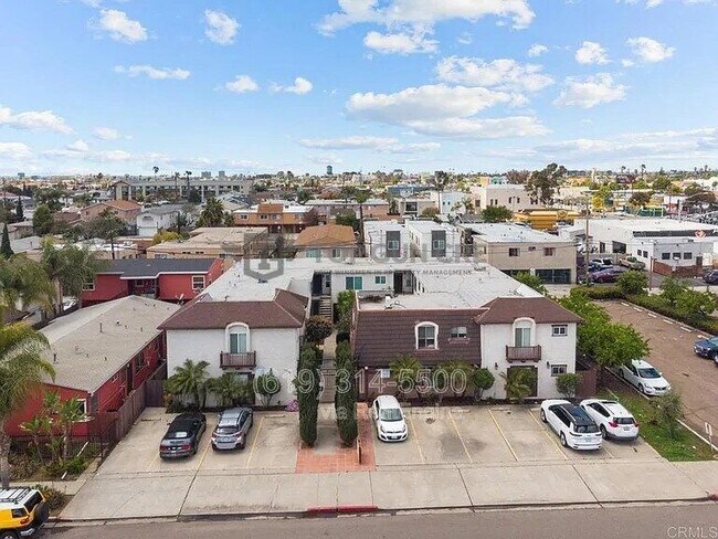 Building Photo - 4262 Wilson Ave