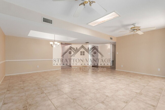 Building Photo - 3345 E University Dr