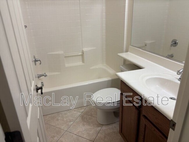 Building Photo - 4230 S Mariposa Dr