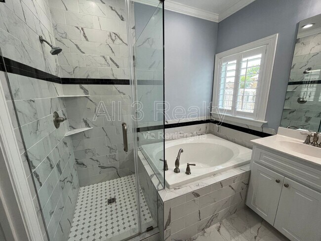 Building Photo - 1924 Wyngate Loop