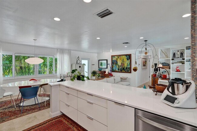 Primary Photo - 13120 SW 82nd Ct