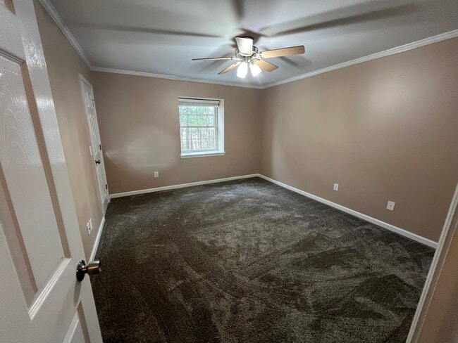 Building Photo - Walston Bridge Apartments